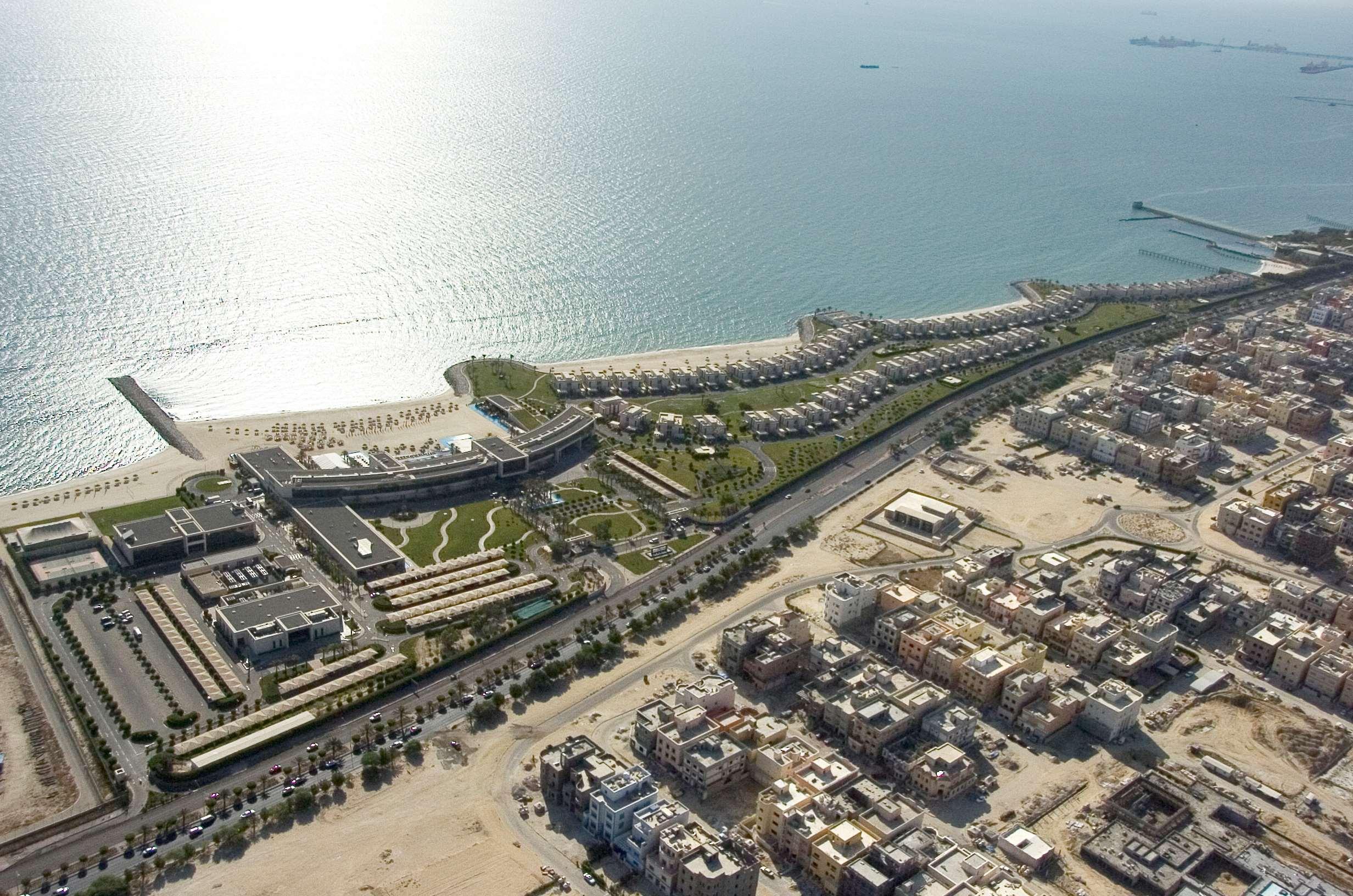 Hilton Kuwait Resort Kuwait City Eksteriør billede