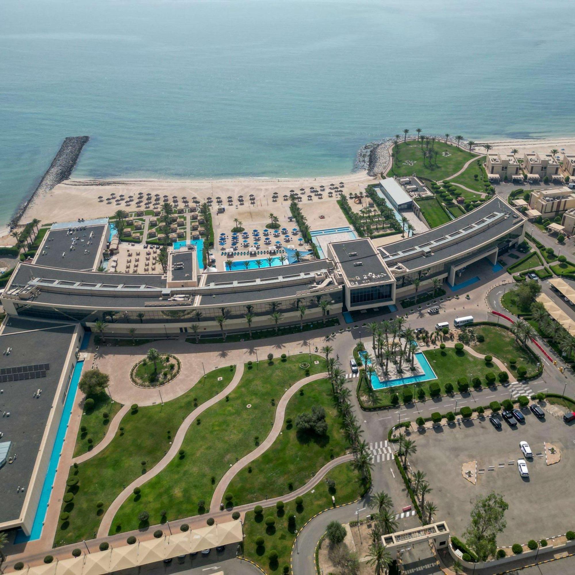 Hilton Kuwait Resort Kuwait City Eksteriør billede